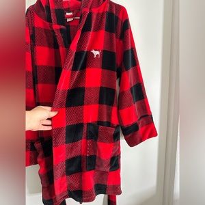 Size M Victorias Secret Pink Buffalo Plaid cozy robe